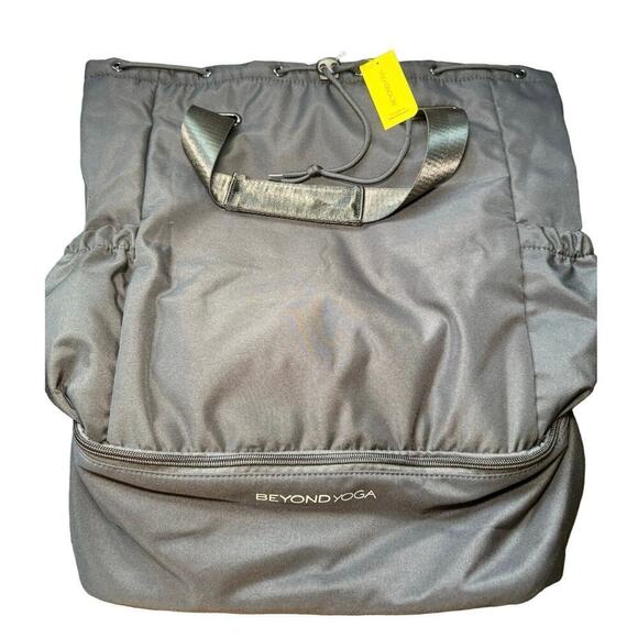 Beyond Yoga NWT Convertible Gym Bag Backpack Versatile In Black main image 5